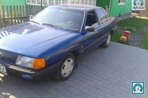 Audi 100  1989 674940