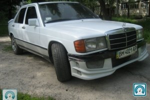 Mercedes 190  1984 675605