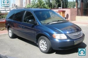 Chrysler Town & Country Limited AWD 2001 677966