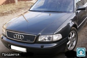Audi A8  1998 679843