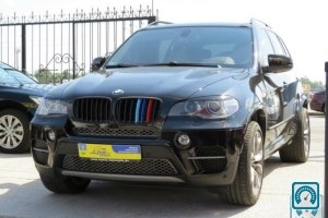 BMW X5 M  2010 681210