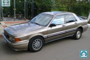 Mitsubishi Galant  1990 683706