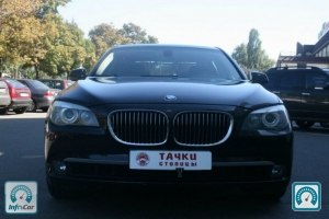 BMW 7 Series  2012 683783