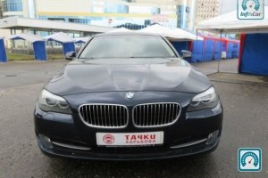 BMW 5 Series  2010 687427