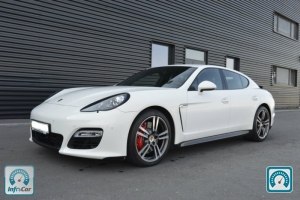 Porsche Panamera GTS 2012 687539