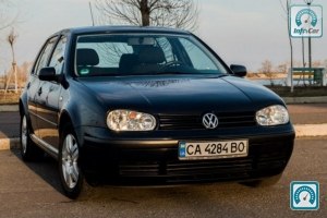 Volkswagen Golf 4 2000 688040