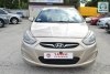 Hyundai Accent  2011.  1