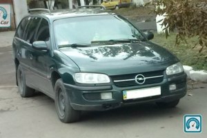 Opel Omega   1995 688385