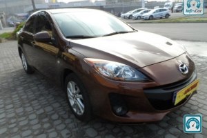 Mazda 3  2013 688524