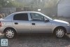 Opel Astra  2002.  4