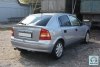 Opel Astra  2002.  5