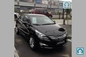 Hyundai Accent  2016 692548