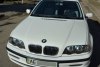 BMW 3 Series 320 2001.  1