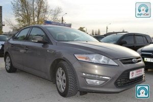 Ford Mondeo  2013 694980