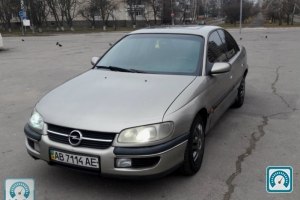 Opel Omega 2.0i 1996 697597