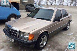 Mercedes 190  1989 698919