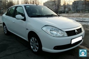 Renault Symbol 1.4 16V 2012 701415