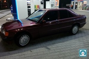 Mercedes 190  1992 702031