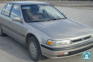 Honda Accord  1992 702336