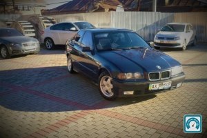 BMW 3 Series  1994 708729