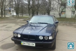 BMW 7 Series 750 1987 708905