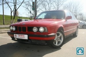 BMW 5 Series  1990 711816