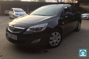 Opel Astra J 2012 714008