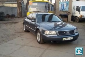 Audi A8  1999 714476