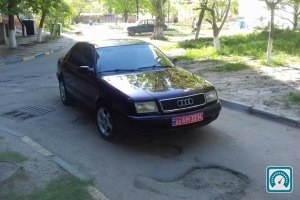 Audi 100 3- 1992 715210