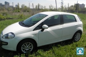 Fiat Grande Punto  2011 715383