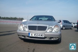 Mercedes CLK-Class  1999 715727