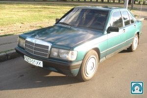 Mercedes 190  1983 720865