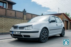 Volkswagen Golf  1998 721205