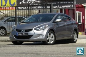 Hyundai Elantra  2012 721883