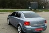 Opel Astra  2008.  8
