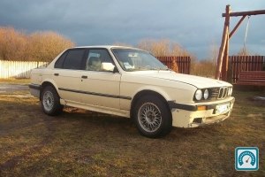 BMW 3 Series  1984 725246