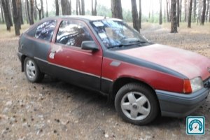 Opel Kadett  1986 725299