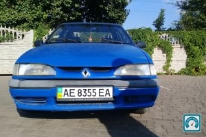 Renault 19  1995 725512