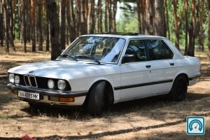 BMW 5 Series e28 1986 725771