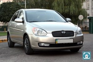 Hyundai Accent  2009 728208