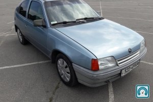 Opel Kadett  1990 729499