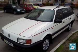 Volkswagen Passat  1992 731237