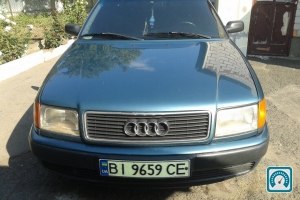 Audi 100  1992 731813