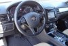 Volkswagen Touareg  2012.  9