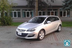 Opel Astra  2013 734737