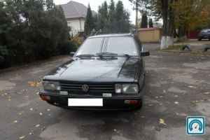 Volkswagen Passat  1987 735947