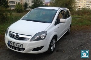Opel Zafira  2012 736076