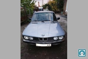 BMW 5 Series  1984 736546
