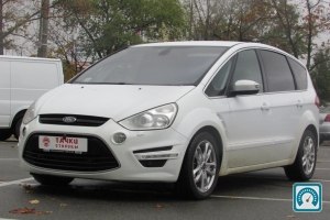Ford S-Max  2013 736642