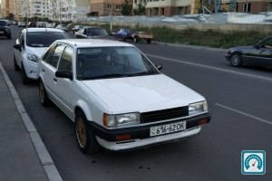 Mazda 323  1986 736858